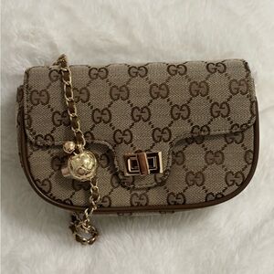 Crossbody bag